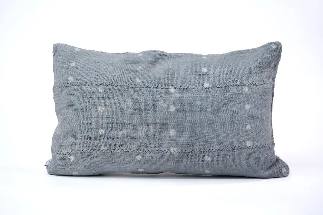 Housse de coussin ethnique - Série limitée - Bogolan gris - KIVUJU - Studio Matongé - 30 x 50 cm