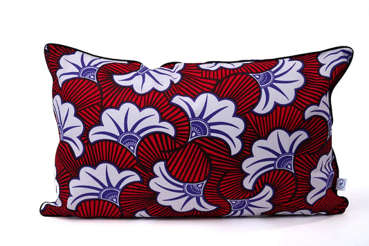 Housse de coussin zippée rectangle 30 x 50 cm en coton - wax africain -  UA . Multicolore : rouge, bleu, blanc, noir.
Housse de coussin zippée rectangle 40 x 60 cm en coton - wax africain -  UA . Multicolore : rouge, bleu, blanc, noir. Disponible également en d'autres couleurs et formats. 